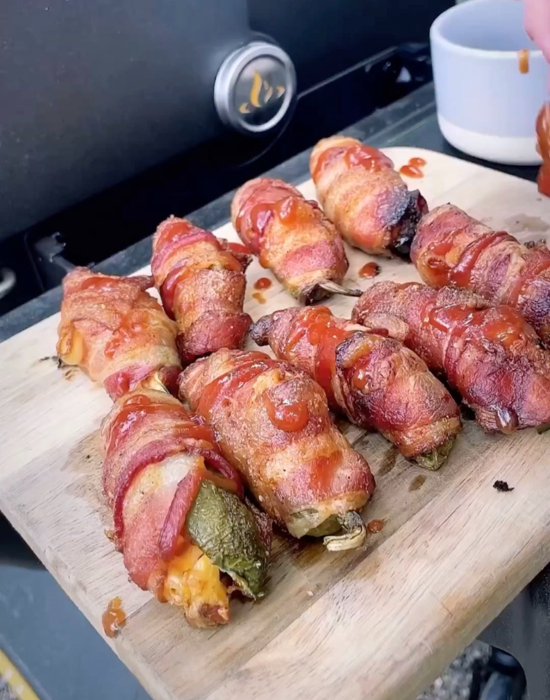 Mac N Cheese Jalapeno Poppers